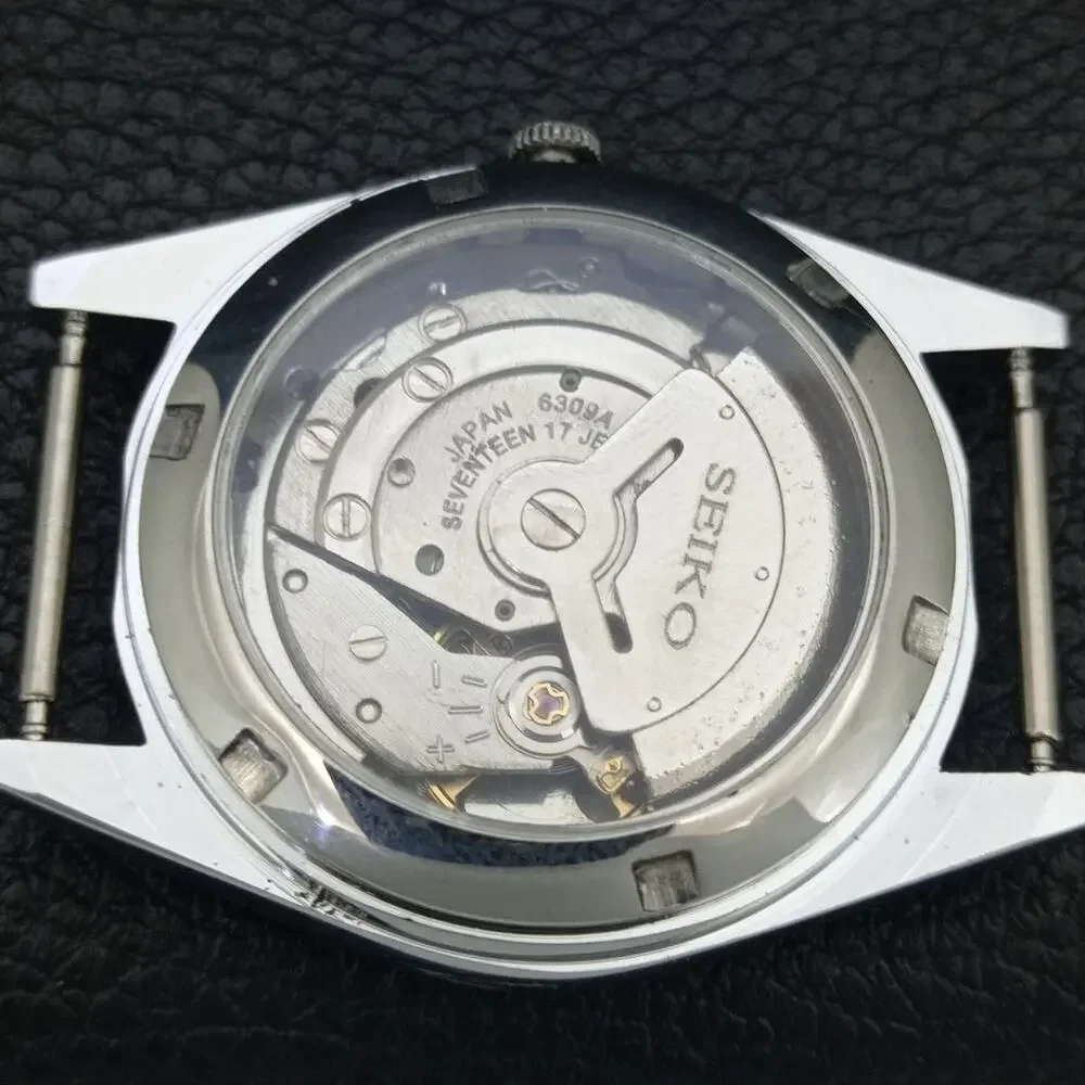 Vintage 1976 Seiko Automatic Mens Silver Watch W/daydate & Gold Accents